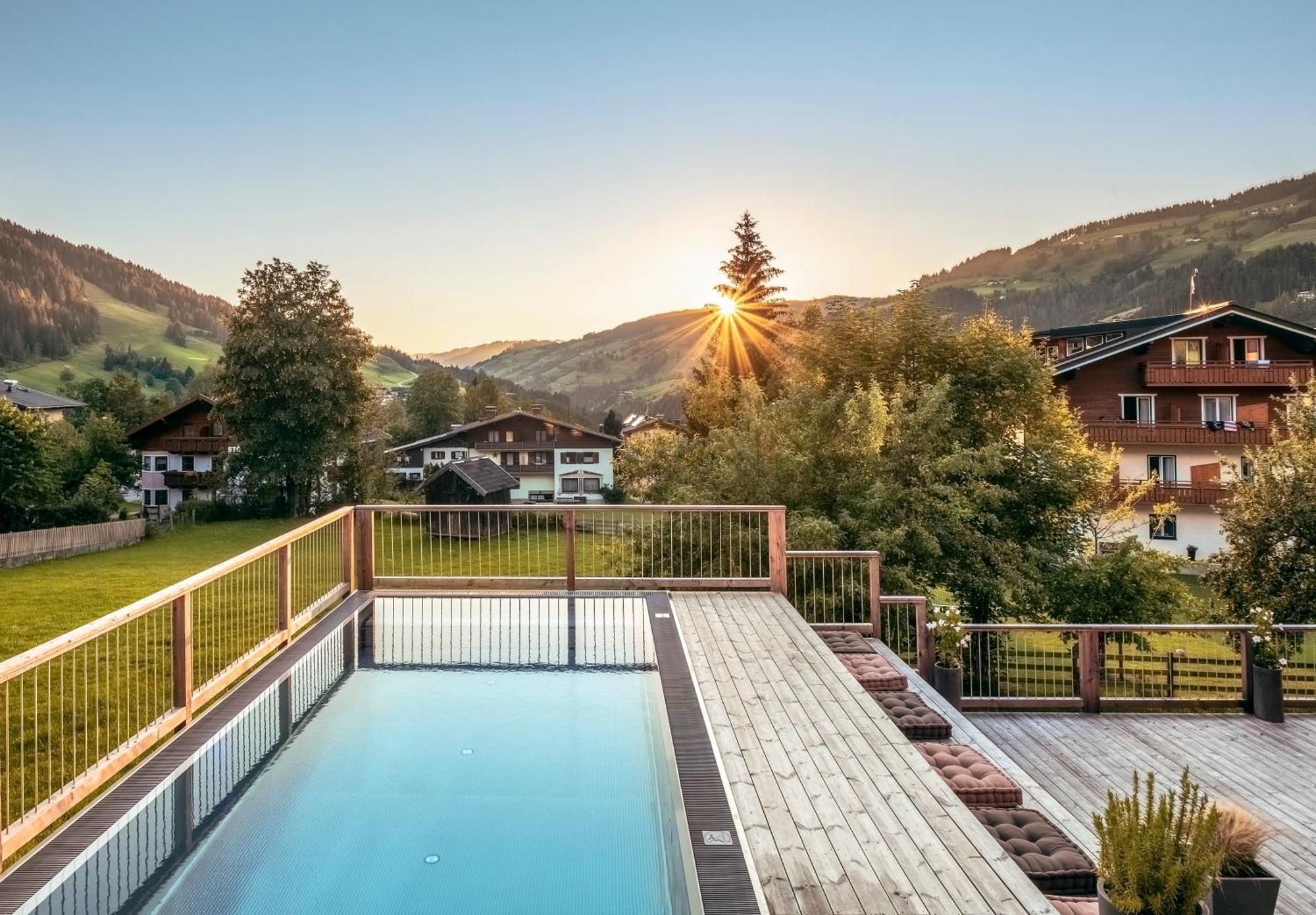 Almmonte Sensum Suites Boutique Hotel วาไกรน์ ภายนอก รูปภาพ