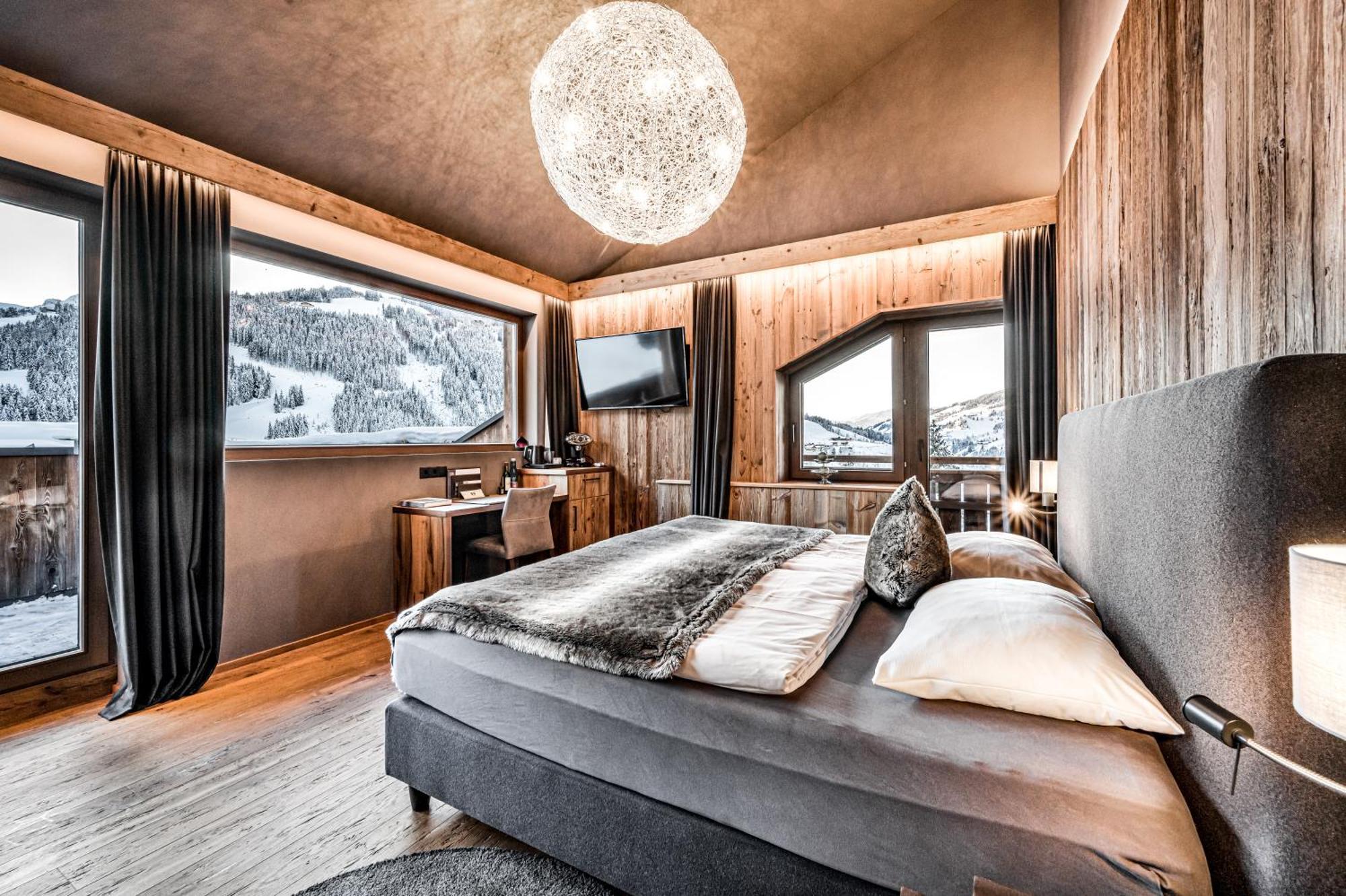 Almmonte Sensum Suites Boutique Hotel วาไกรน์ ภายนอก รูปภาพ