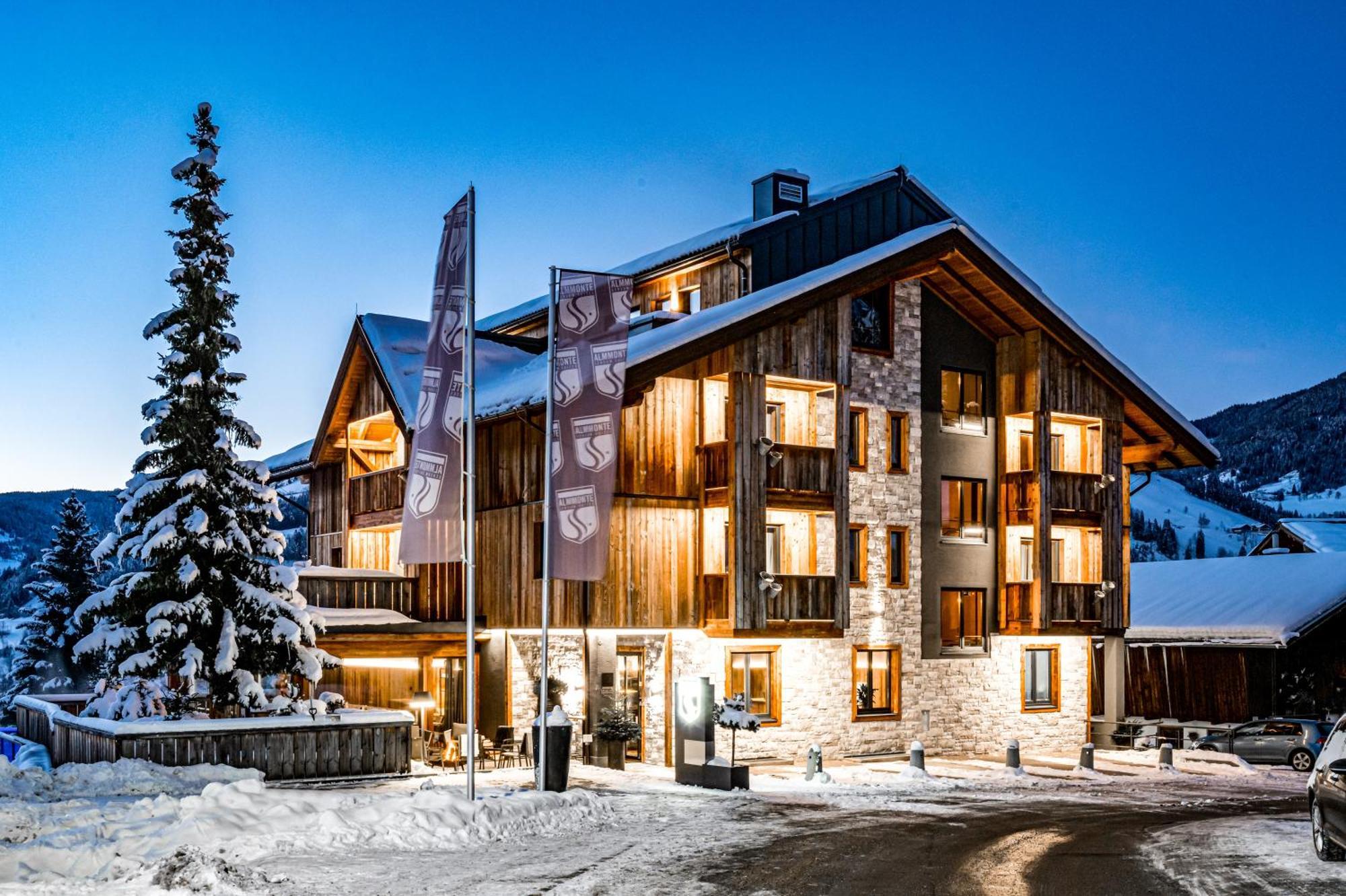 Almmonte Sensum Suites Boutique Hotel วาไกรน์ ภายนอก รูปภาพ